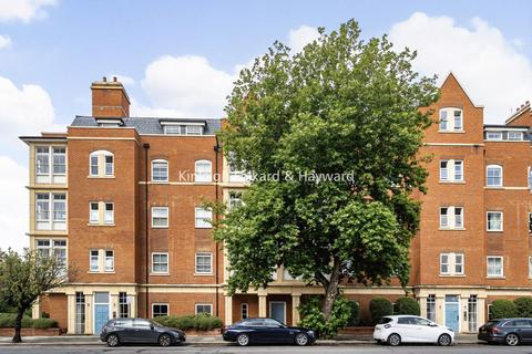 2 bedroom flat for sale, High Road, North Finchley