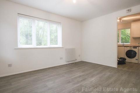 1 bedroom flat to rent, Ravenscroft, WD25
