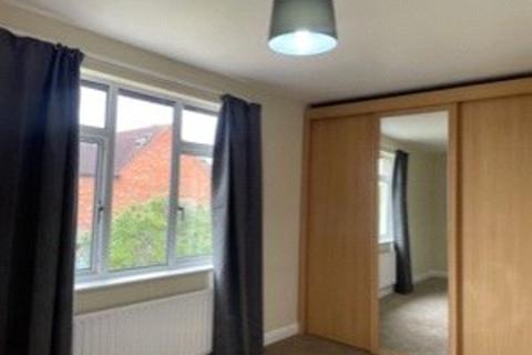3 bedroom terraced house to rent, MAIDCROFT ROAD, OX4
