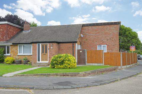 3 bedroom semi-detached bungalow for sale, Fairview Gardens, Sturry, CT2