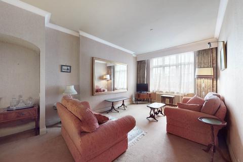 1 bedroom apartment for sale, St Johns Wood Court, St. John's Wood Road, London, NW8