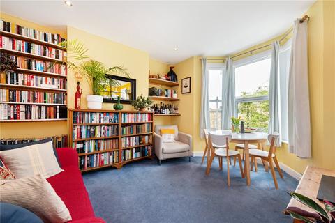 3 bedroom apartment for sale, Sach Road, London, E5