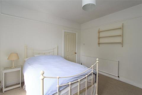 3 bedroom apartment to rent, Lynton Road, London, UK, W3