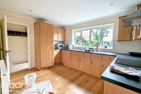 24 Beechings Close, Wisbech St Mary, Wisbech, PE13 4SS
