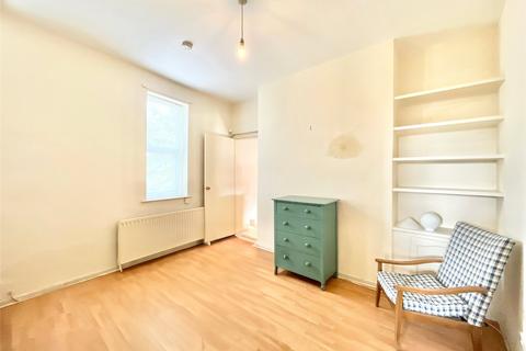 2 bedroom maisonette for sale, Denmark Street, Gateshead, NE8