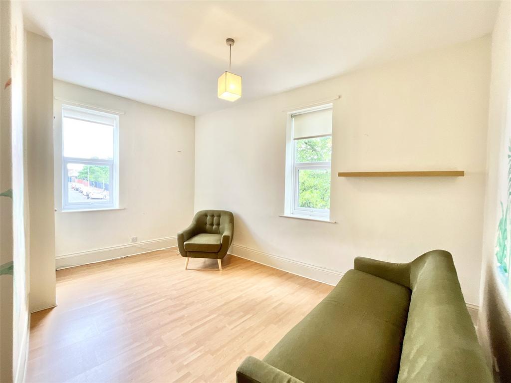 Bedroom/Reception 2