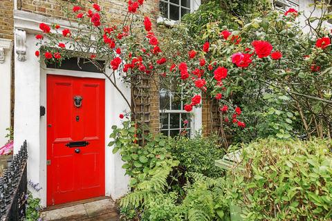 2 bedroom terraced house for sale, Commercial Way, Peckham, London