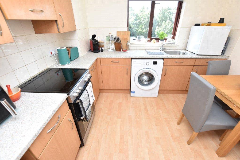 Paisley, Renfrewshire PA1 2 bed apartment for sale £83,995