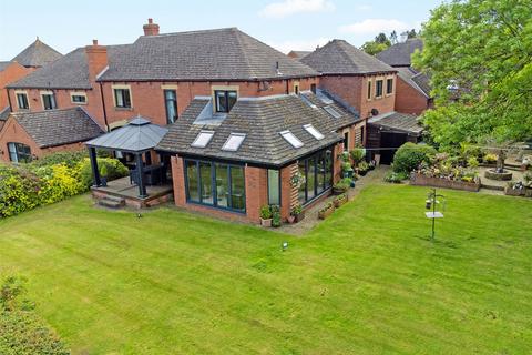 4 bedroom semi-detached house for sale, The Old Woodyard, Stocksmoor Road, Midgley, Wakefield, WF4