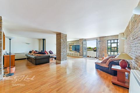 2 bedroom flat for sale, Great Jubilee Wharf, Wapping Wall, London, E1W