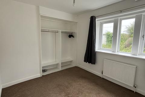 2 bedroom terraced house to rent, Spindle Street, Halifax HX2
