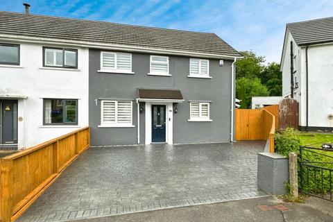 27 Ladyhill Close, Usk, NP15 1SJ