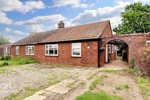 2 bedroom bungalow for sale, Cavenham Road, Tuddenham, Bury St Edmunds