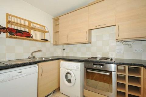 2 bedroom apartment for sale, Feltham, Feltham TW13