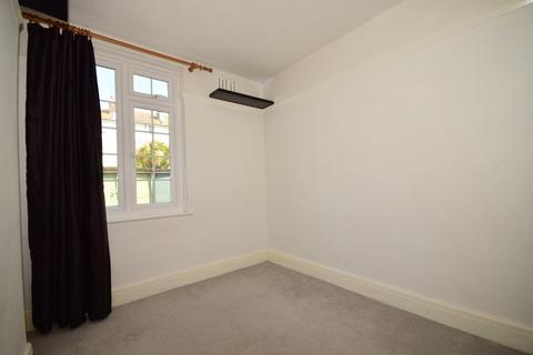 3 bedroom ground floor flat to rent, Campbell Road Southsea PO5