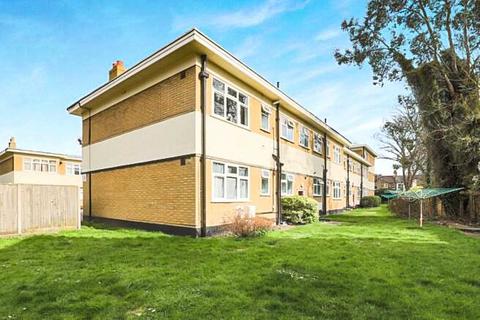 2 bedroom apartment for sale, Lincoln Close, London, SE25