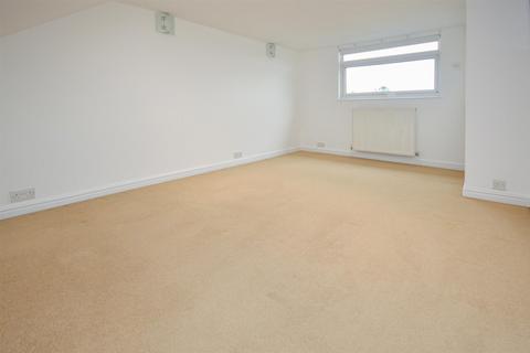 3 bedroom end of terrace house to rent, Exchange Road, Nottingham, NG2