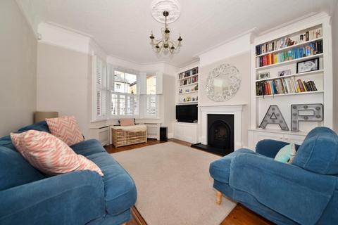 59 Heath Gardens, Twickenham, TW1 4LY