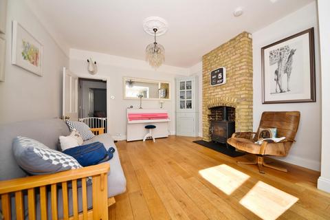 59 Heath Gardens, Twickenham, TW1 4LY