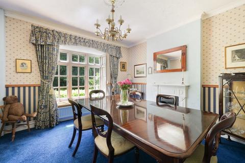 3 bedroom detached house for sale, Reigate Hill, Reigate RH2