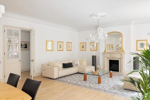 3 bedroom flat for sale, St. James's Chambers, Ryder Street, London, SW1Y