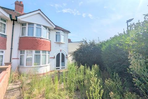 3 bedroom semi-detached house for sale, Richmond Avenue, Bedfont, TW14