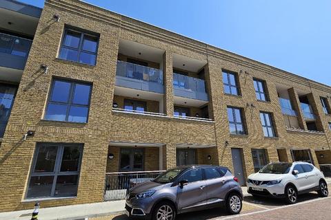3 bedroom apartment for sale, Hounslow Road, Feltham, North West London