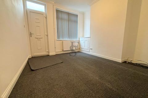 3 bedroom terraced house to rent, Battenberg Road, Leicester