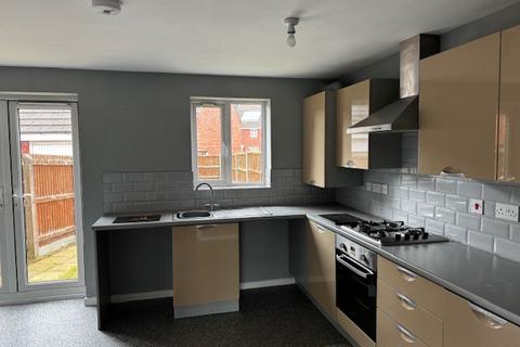 3 bedroom semi-detached house to rent, Oakworth Close, Telford, Shropshire, TF1