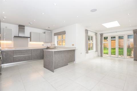 4 bedroom terraced house for sale, Queenswood Crescent, Englefield Green, Egham, Surrey, TW20