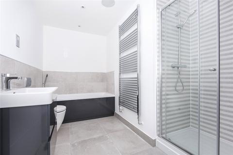 25 Queenswood Crescent, Englefield Green, Egham, TW20 0AR