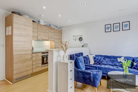 1 bedroom apartment for sale, Chigwell IG7