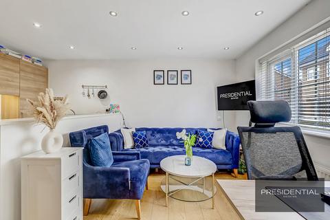 1 bedroom apartment for sale, Chigwell IG7