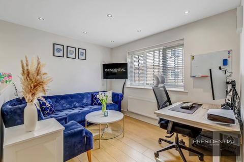 undefined, Sunnymede, Chigwell IG7