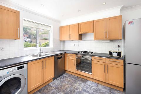 4 Speechly Mews, London, E8 2NQ