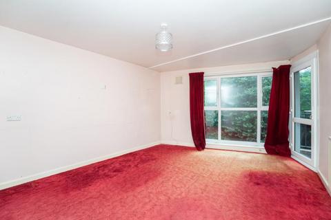 1 bedroom apartment for sale, Garrick Close, W5