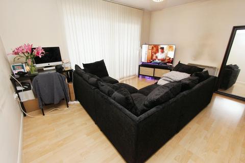 1 bedroom flat for sale, Commodore Court, Aspley, Nottingham, NG8