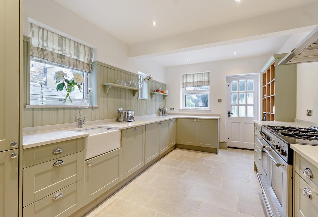 Como Street, Romford, Essex 2 bed semidetached house for sale £450,000