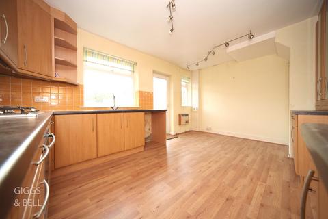 110 Connaught Road, Luton, LU4 8ES