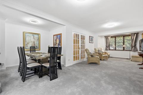 4 bedroom detached house for sale, Willow Green, Ingatestone, CM4