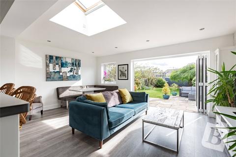 49 Clement Way, Upminster, RM14 2NX