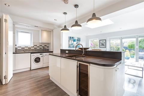 49 Clement Way, Upminster, RM14 2NX