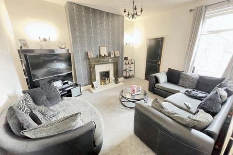 3 bedroom flat for sale, Revesby Street, West Harton, South Shields, Tyne and Wear, NE33 4SY