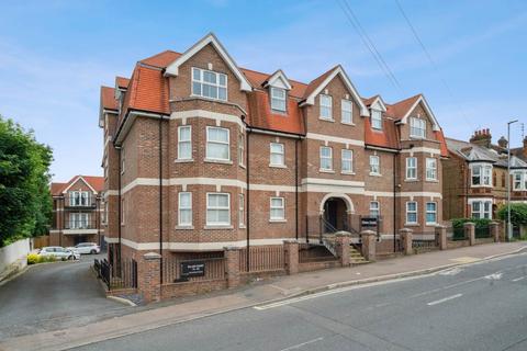 2 bedroom flat for sale, Ellam Court, Bushey Hall Road, Bushey