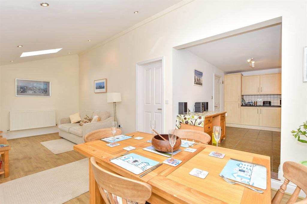 Main Road, Southbourne, Emsworth... 2 bed ground floor flat for sale