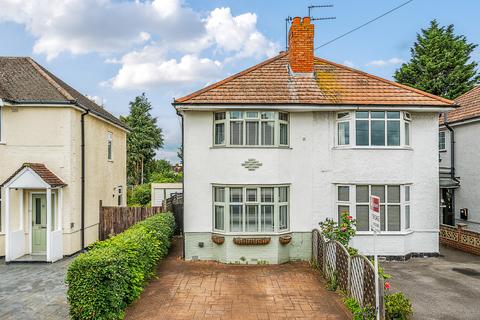 8 Hart Road, Byfleet, West Byfleet, KT14 7NQ