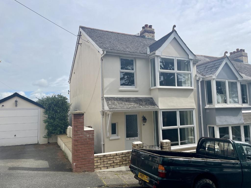 Chudleigh Avenue, EasttheWater... 3 bed semidetached house to rent