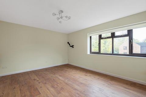 2 bedroom flat for sale, High Wycombe,  Buckinghamshire,  HP13