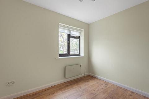 2 bedroom flat for sale, High Wycombe,  Buckinghamshire,  HP13