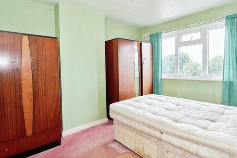 36 Dell Road, Birmingham, B30 2HZ